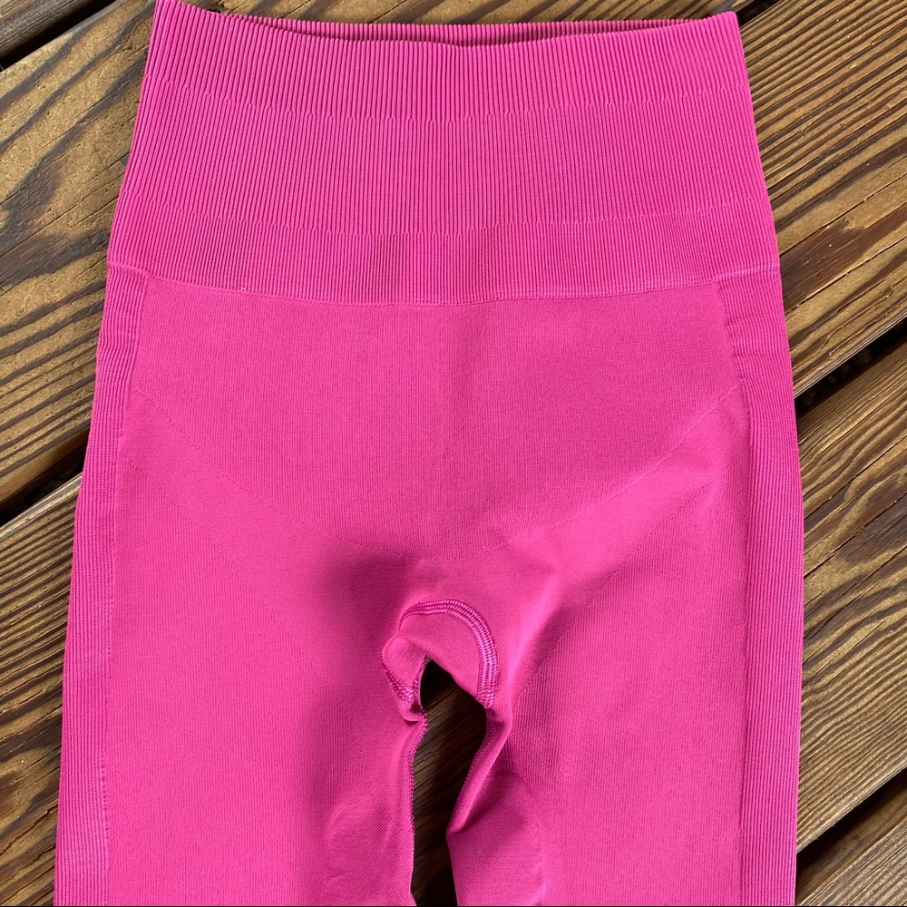 Lululemon Zone In Tight Raspberry 2 Xs - image 4
